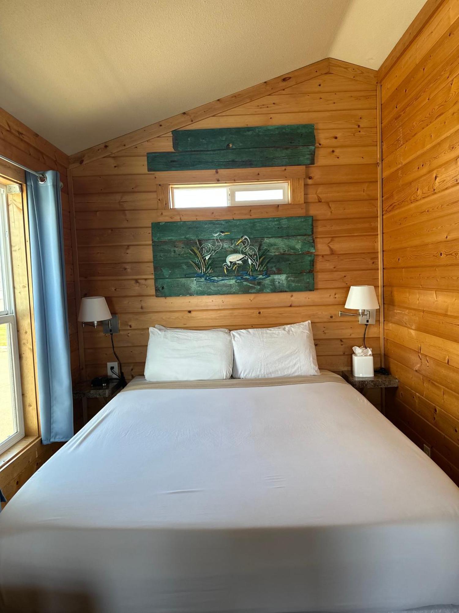Westport Marina Cottages エクステリア 写真