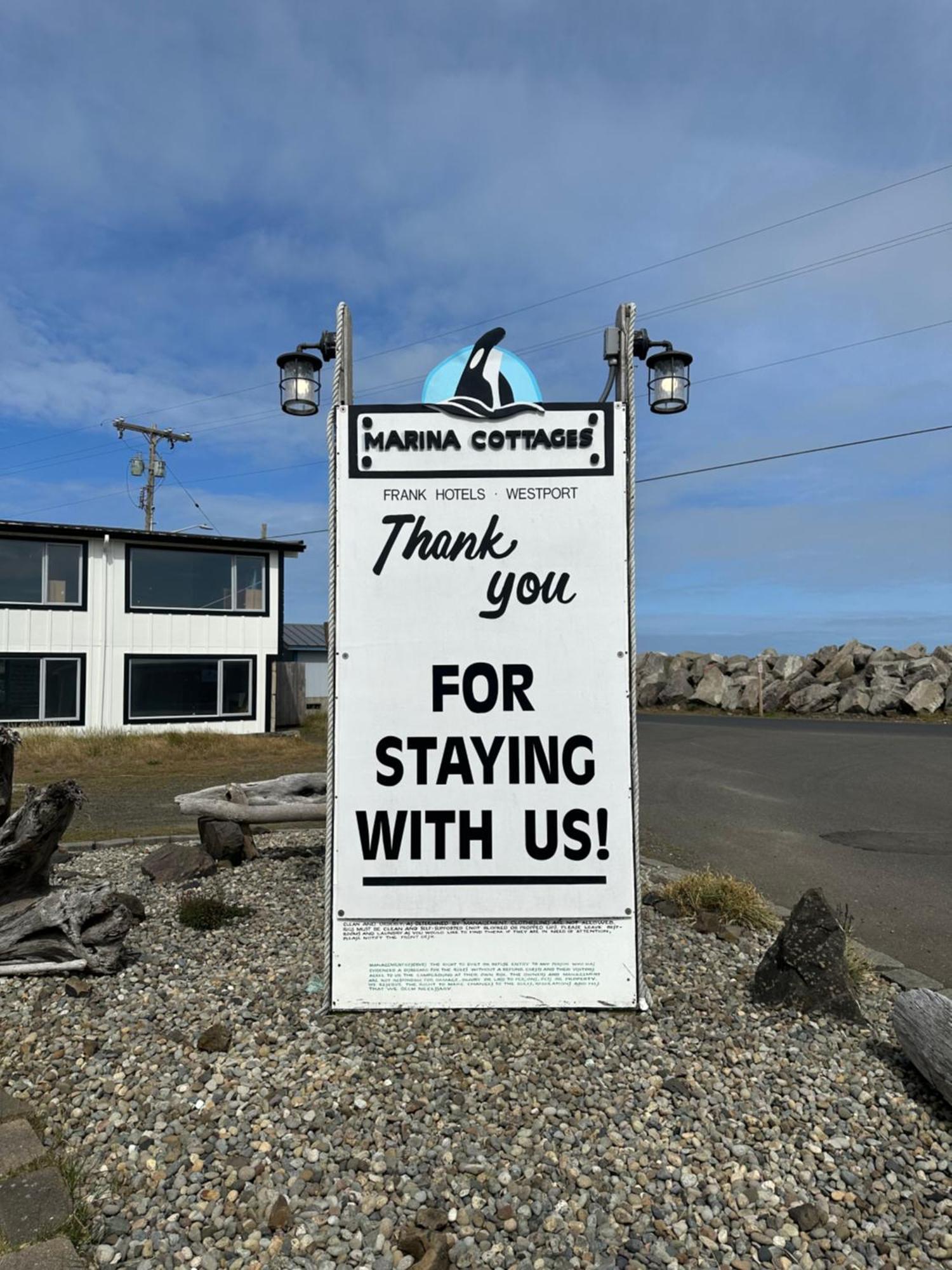 Westport Marina Cottages エクステリア 写真