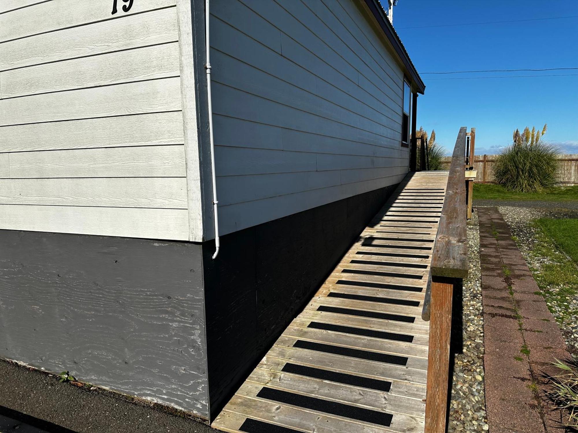 Westport Marina Cottages エクステリア 写真