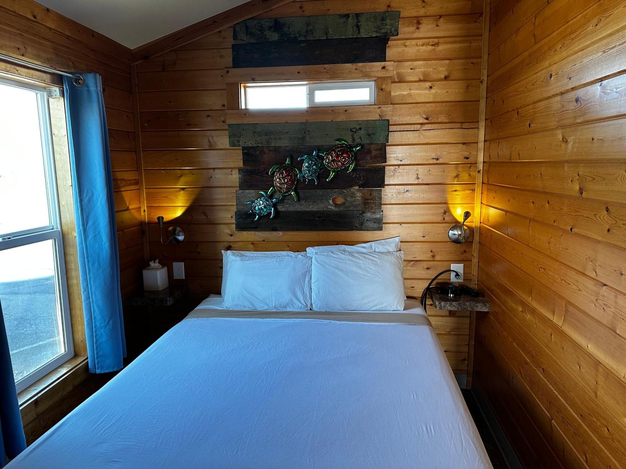 Westport Marina Cottages エクステリア 写真
