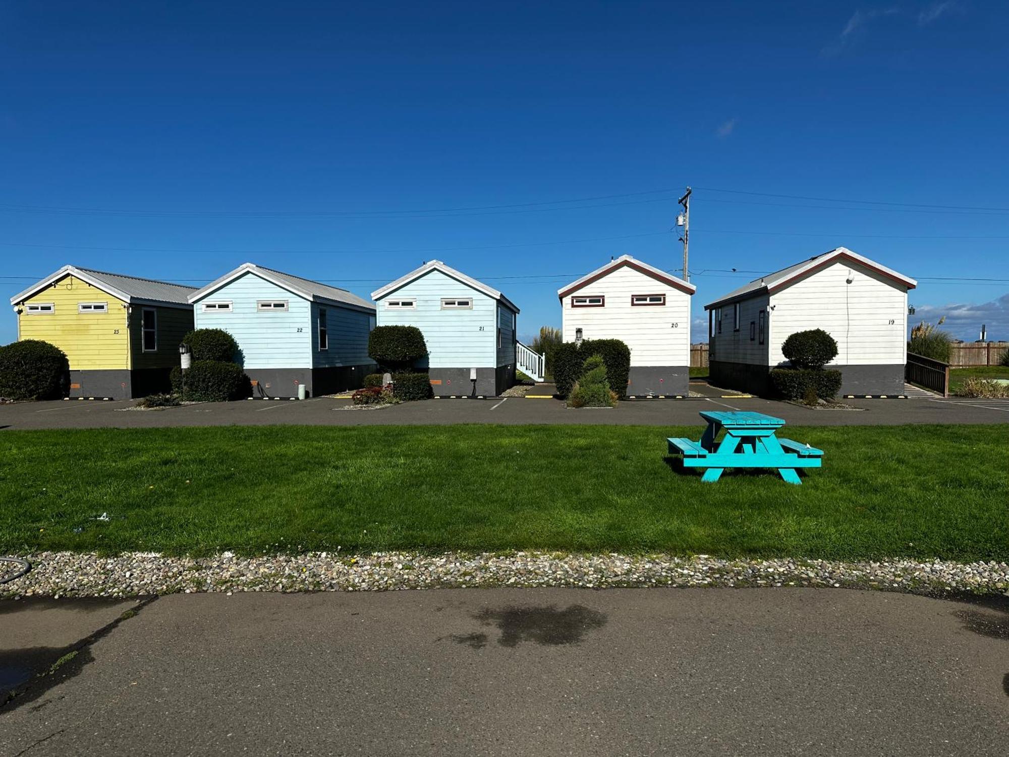 Westport Marina Cottages エクステリア 写真