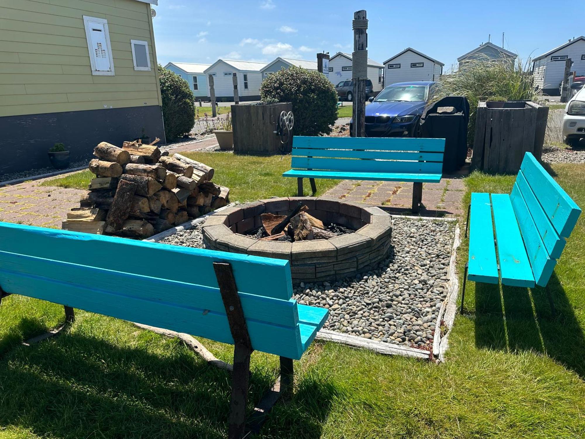 Westport Marina Cottages エクステリア 写真